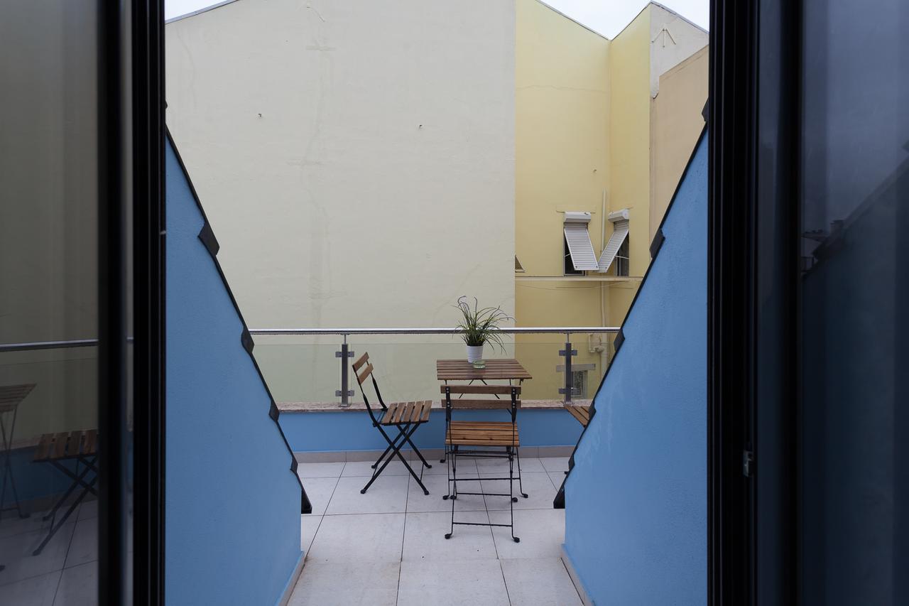 Universo Romantico Lisbon Luaran gambar